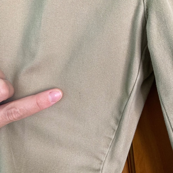 Boy’s size 10 Children’s Place khaki dress pants with adjustable waist - Picture 8 of 8